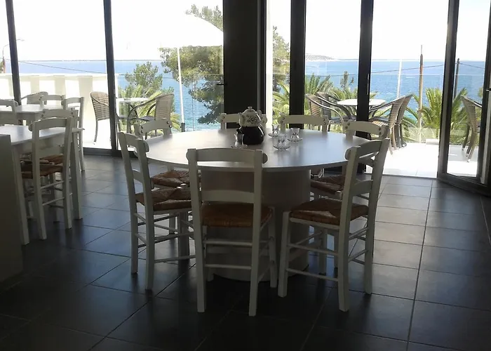 Otel Esperides Glykadi