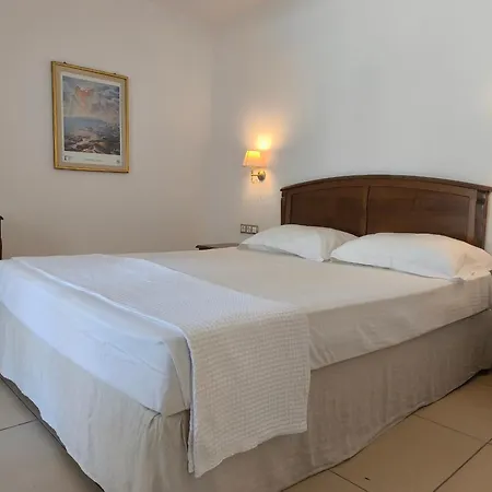 Esperides Hotel 3*
